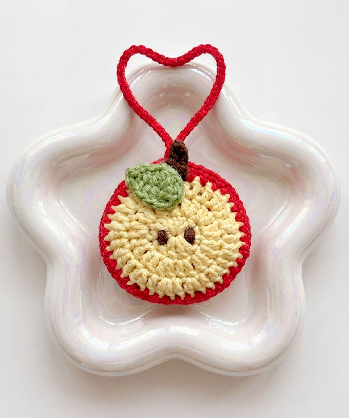 Apple Crochet Drink Carrier Pattern | Water Bottle Holder | Beginner Easy Crochet Pattern | Kawaii Cup Holder | Bag Charm | Reusable Gift - Image 2